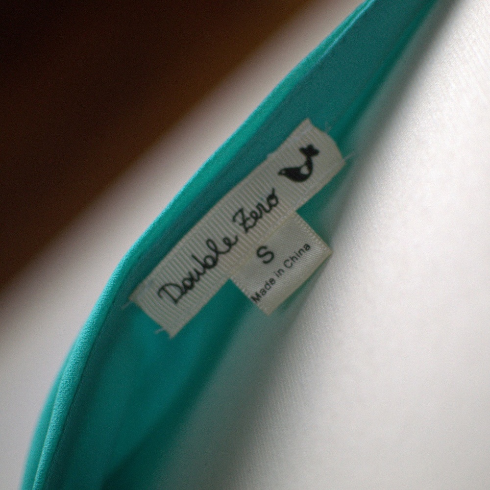 Double Zero V-Neck Chiffon Dress - Picture 5 of 6